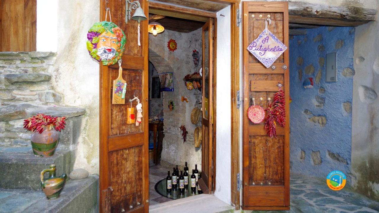 Albergo Diffuso Ecobelmonte ベルモンテ・カーラブロ エクステリア 写真