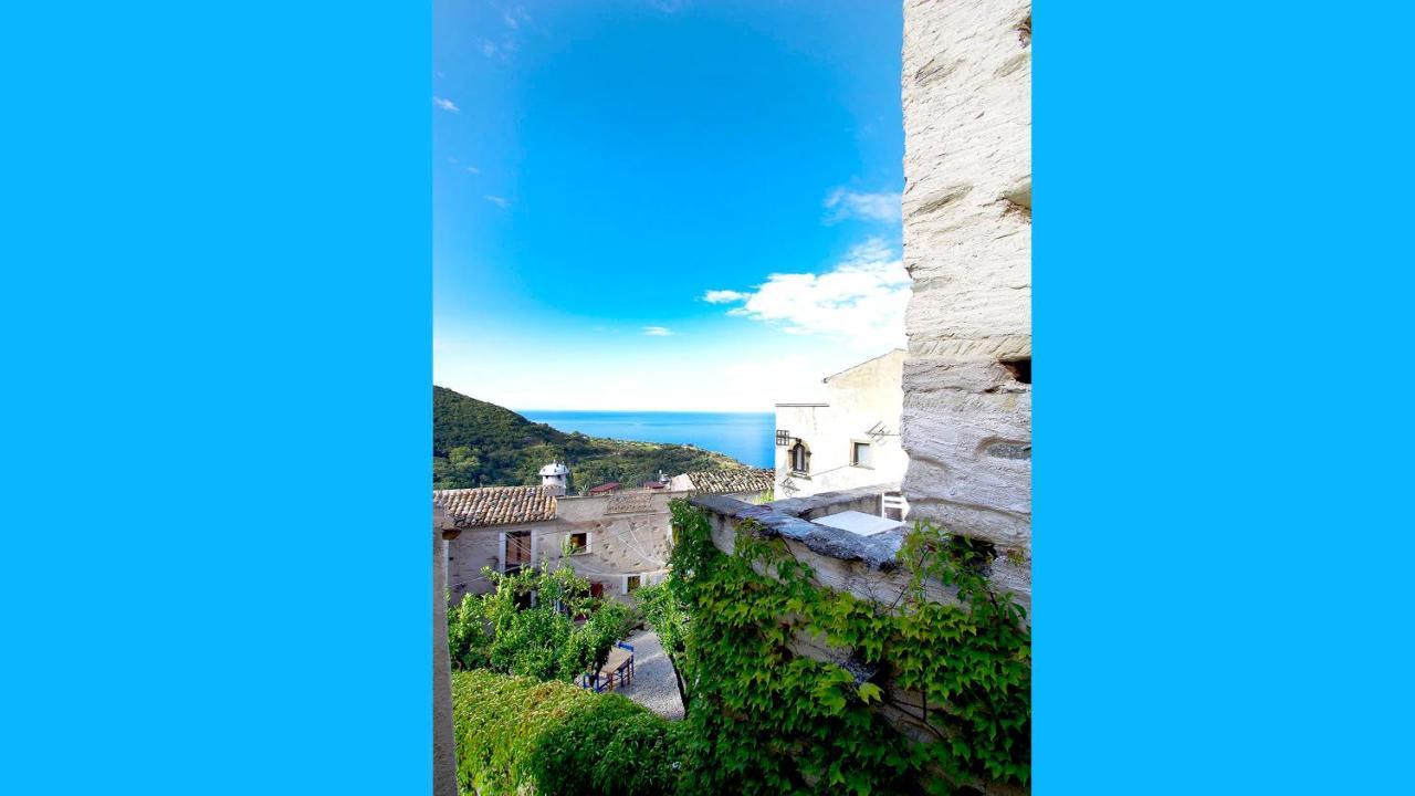 Albergo Diffuso Ecobelmonte ベルモンテ・カーラブロ エクステリア 写真