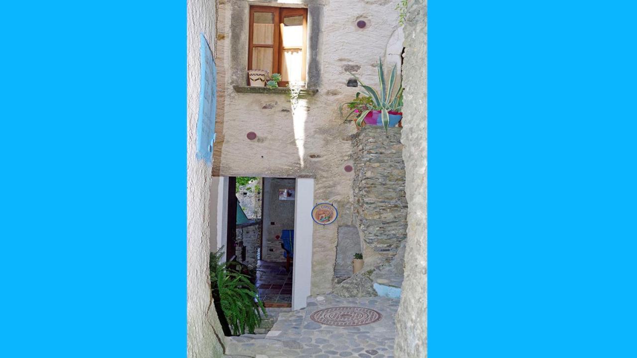 Albergo Diffuso Ecobelmonte ベルモンテ・カーラブロ エクステリア 写真