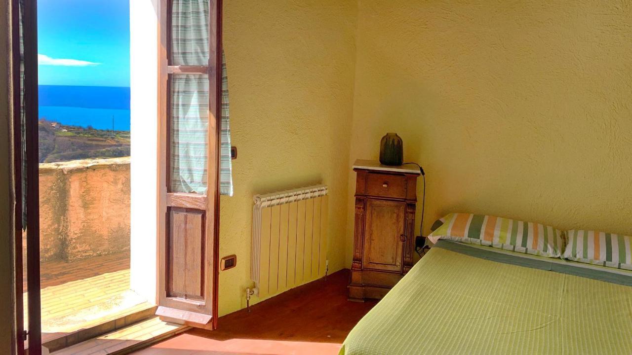 Albergo Diffuso Ecobelmonte ベルモンテ・カーラブロ エクステリア 写真