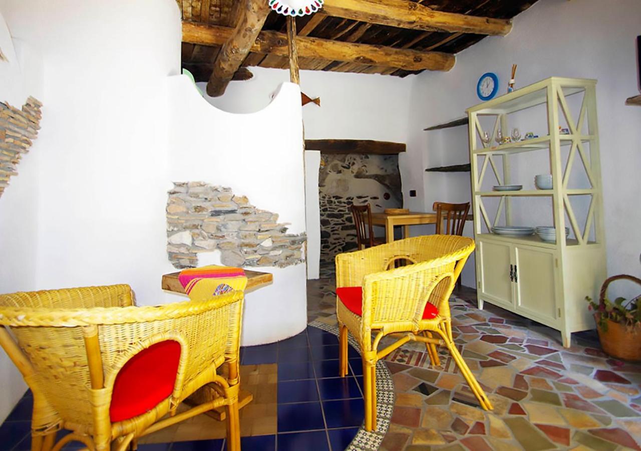 Albergo Diffuso Ecobelmonte ベルモンテ・カーラブロ エクステリア 写真